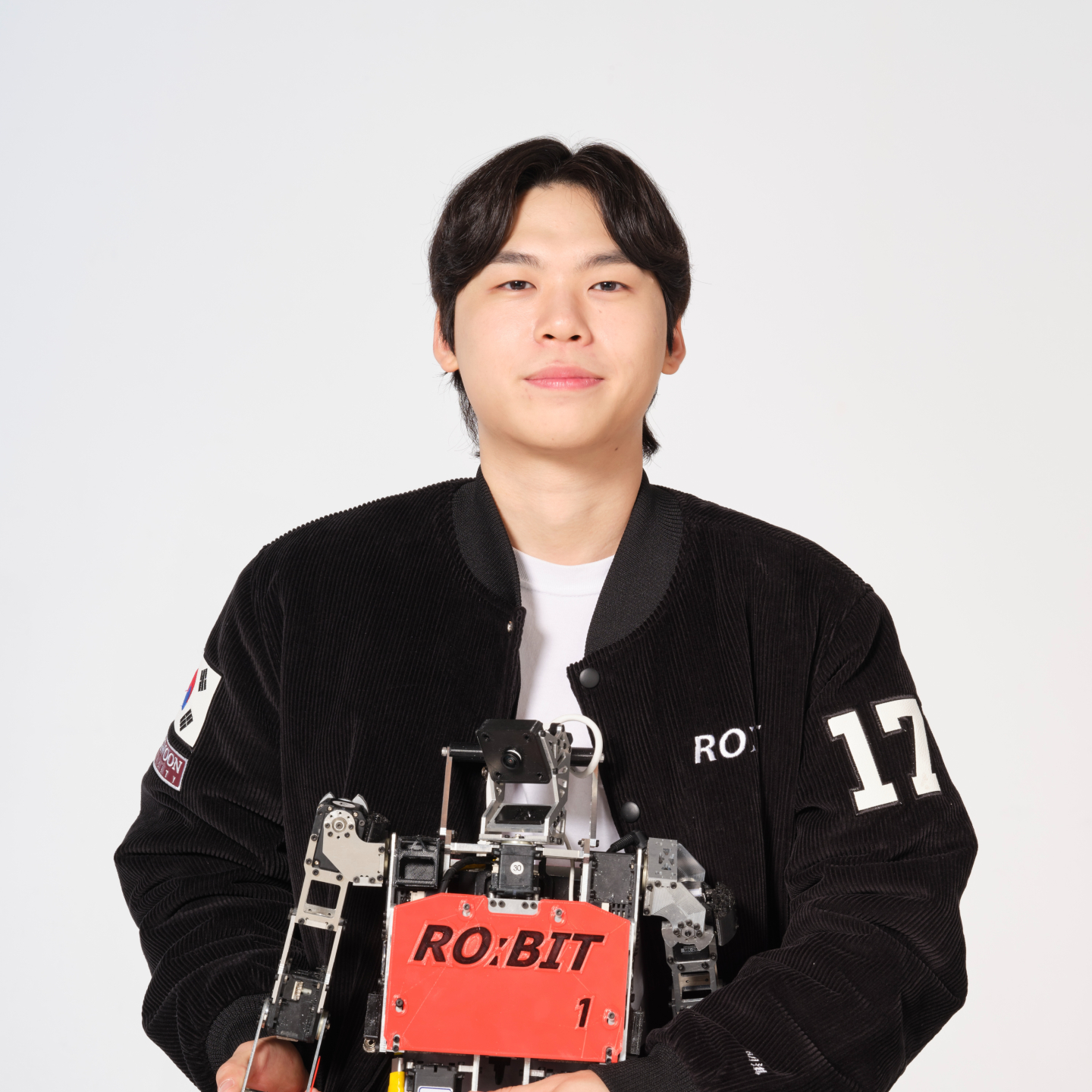 MyeongJin Lee